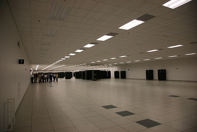 Центр обработки данных в июне 2010.