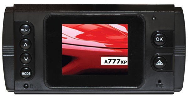 Ritmix AVR-420 – бюджетный видеорегистратор c HD-разрешением