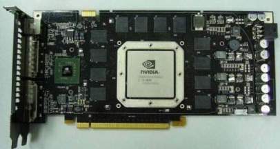 Видеокарта Nvidia GeForce 8800 GTS. В центре – графический процессор, окруженный двенадцатью чипами видеопамяти